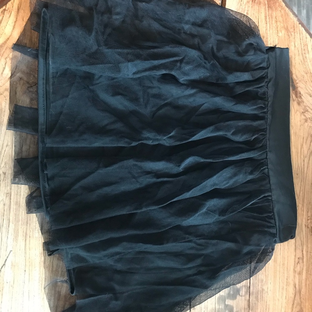Black ballerina mini skirt